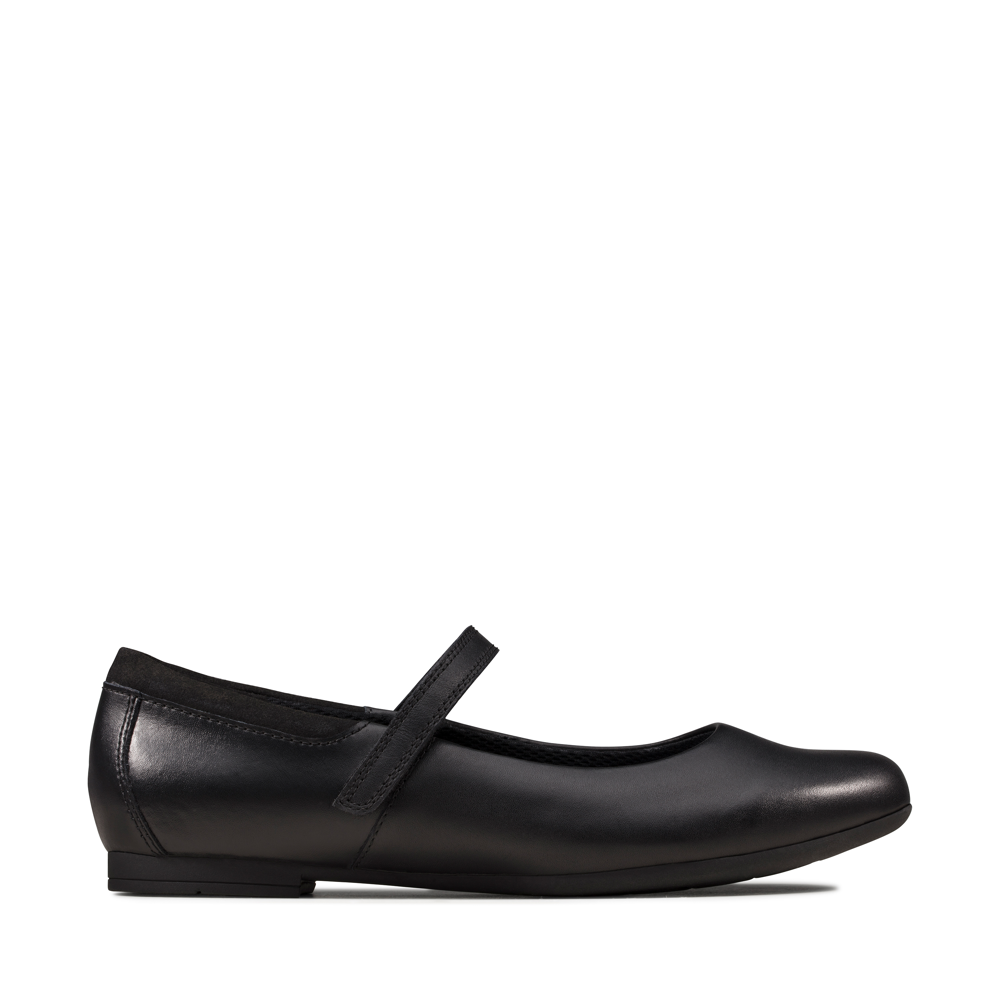 Clarks pumps school online