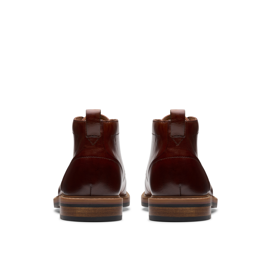 Clarks - Aldwin Chukka - Mid Tan Leather - Boots