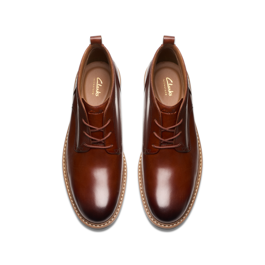 Clarks - Aldwin Chukka - Mid Tan Leather - Boots