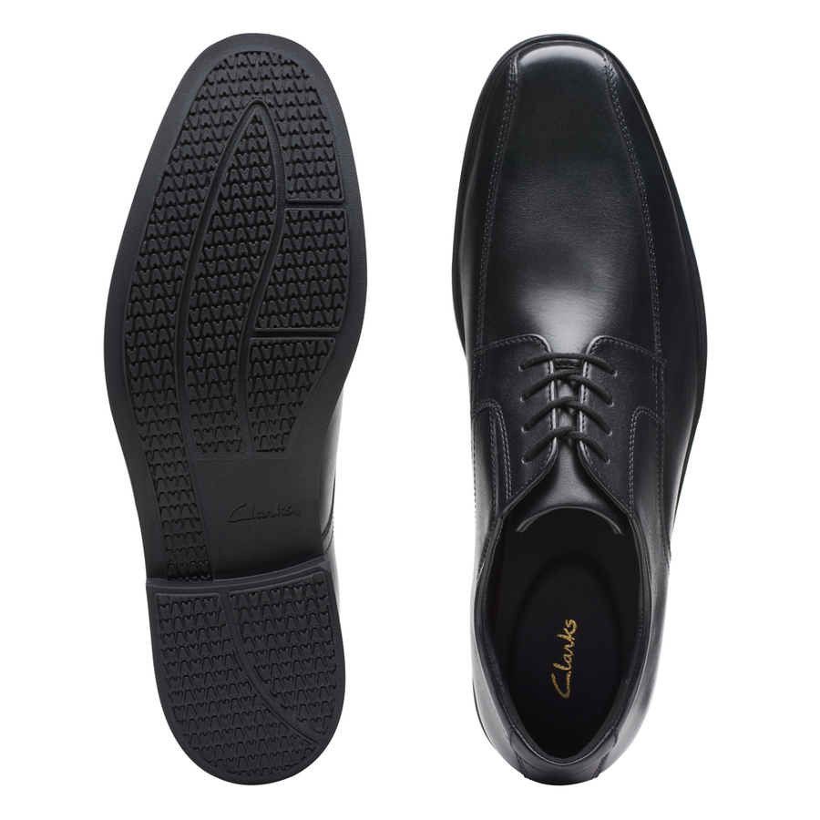 Clarks - Howard Over - Black Leather - Shoes