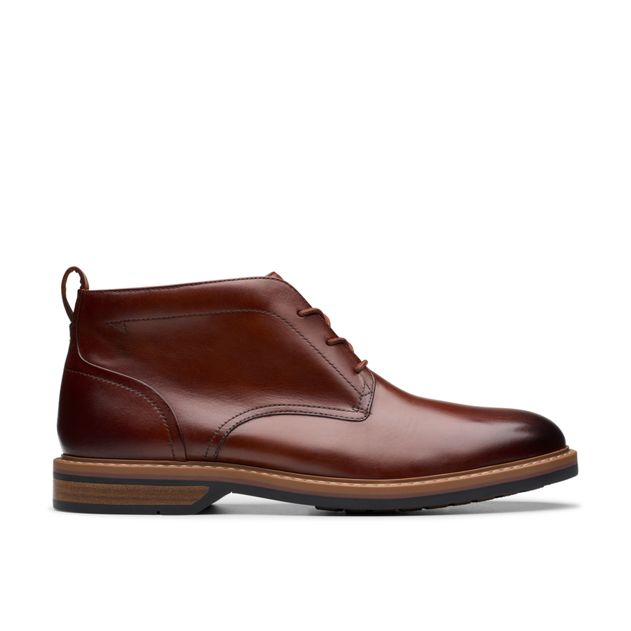 Clarks - Aldwin Chukka - Mid Tan Leather - Boots