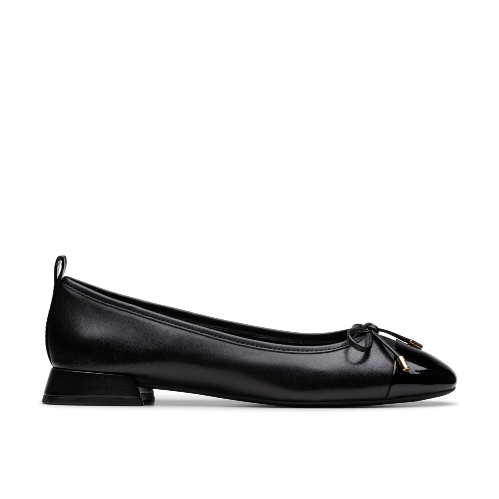 Clarks - Ubree15 Poppy - Black Combi Leather - Shoes