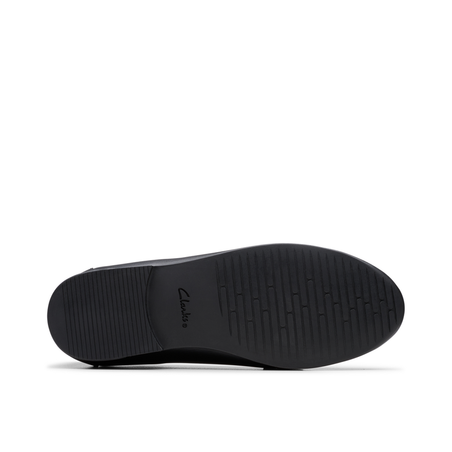 Clarks - Finja Loafer Y - Black Leather - School Shoes