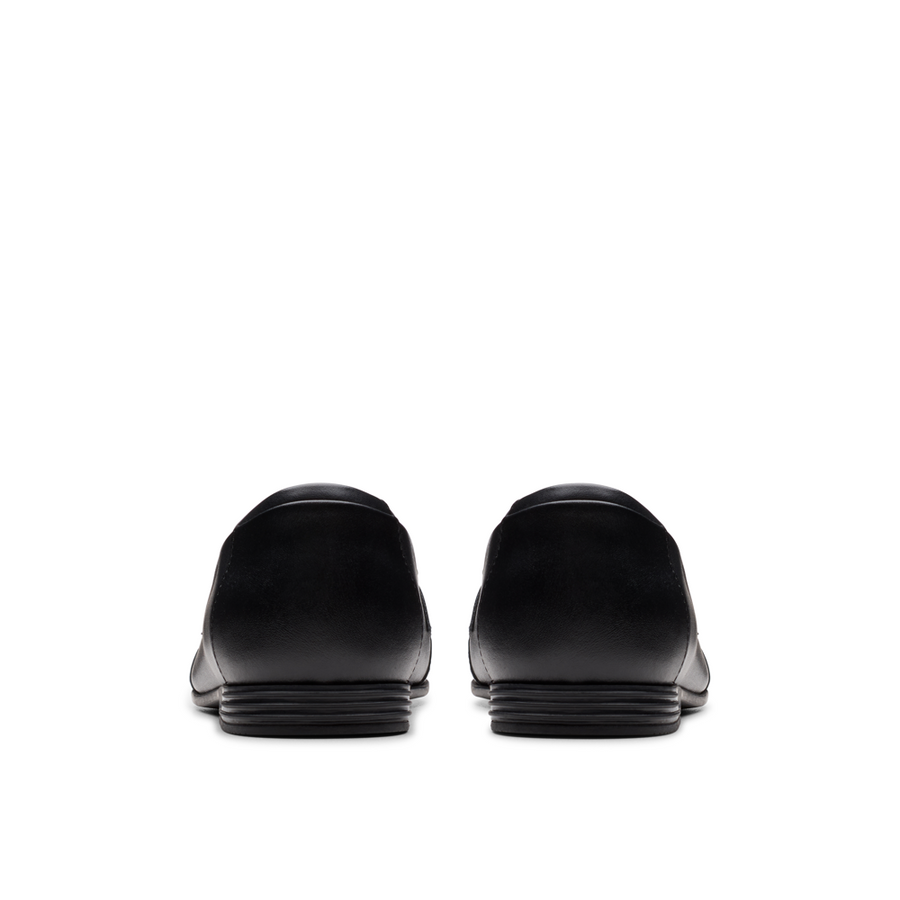Clarks - Finja Loafer Y - Black Leather - School Shoes
